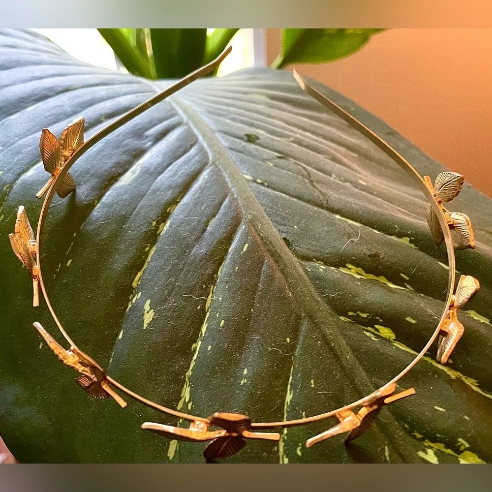 NWOT Gold Laurel Leaf Headband Crown Grecian Goddess Festival Bridal Boho Tiara - Picture 8 of 9